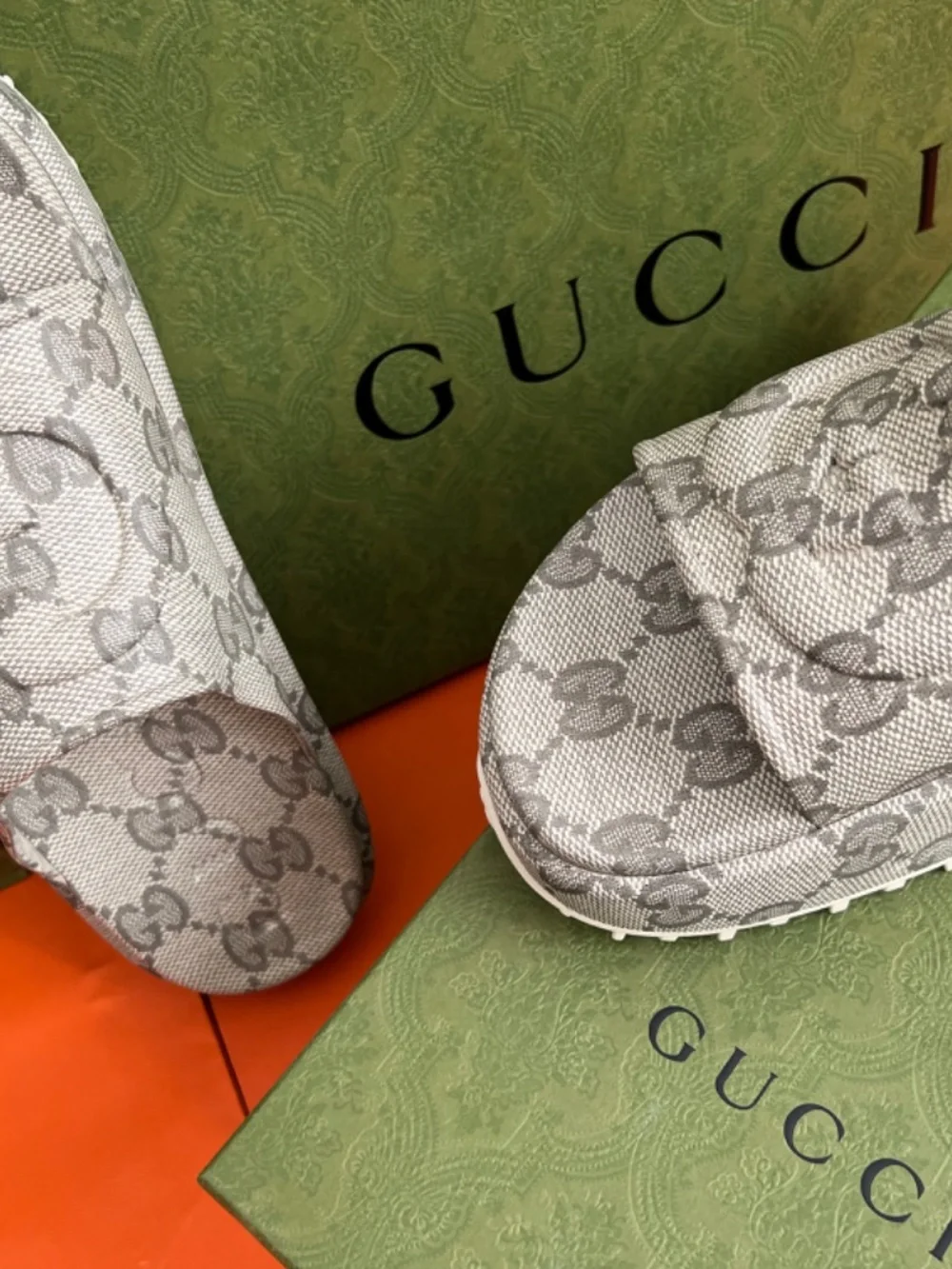 Gucci Men's Shoes Maxi GG Slip-On Loafers Leather Light Size10.5 US 11 EU44.5